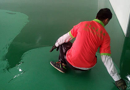 環(huán)氧防滑地坪多少錢？防靜電地板的特點(diǎn)是什么？