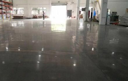 水泥地面固化拋光是什么？固化拋光有哪些好處？