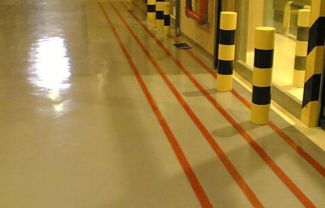 環氧地坪漆出現滲色和浮色原因是什么？如何解決？