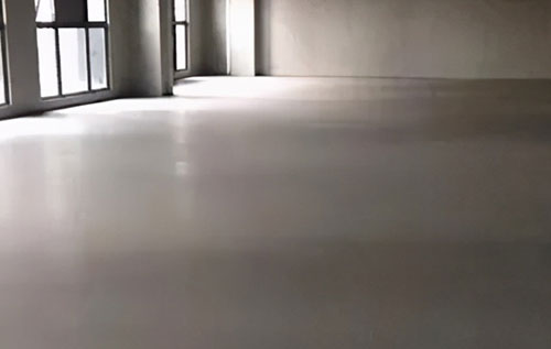 什么是面層自流平？面層自流平用于停車場(chǎng)的好處